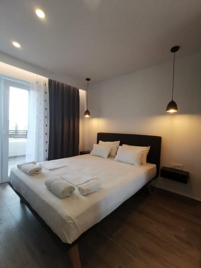 Apartments Tonkita with jacuzzi Makarska Buitenkant foto