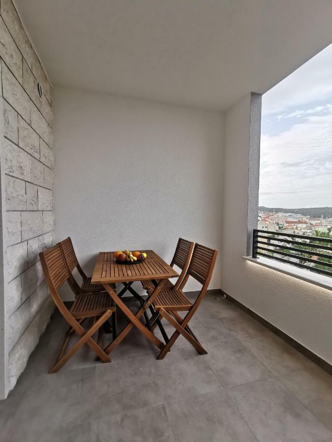 Apartments Tonkita with jacuzzi Makarska Buitenkant foto